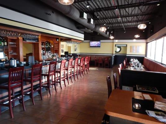 Counter seating. Hostess counter is the lower right of the picture.