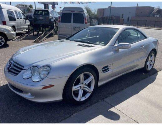 2005 Mercedes SL500