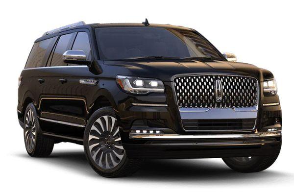 Arrive in style with the all-new Lincoln Navigator 2023, available now at La VIP Car Service