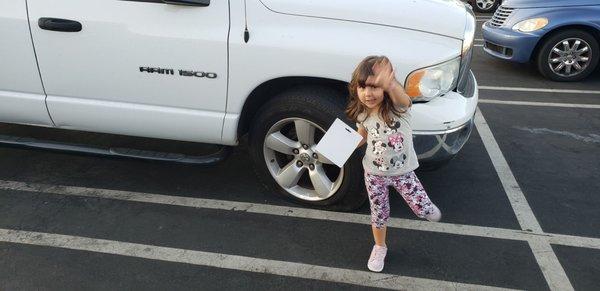 Before calling the guys at Evans Tire, i was stuck on the parking lot with my daughter, lots of grocery bags and a flat tire.