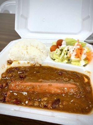 Chili and rice with hot dog