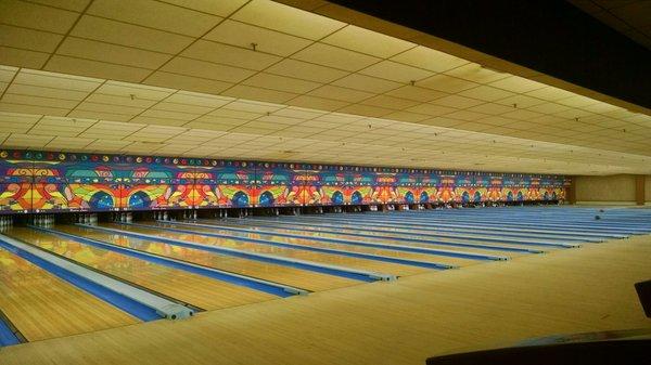 Riviera Lanes