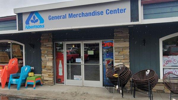 Not a grocery store, but odds and ends sold at the old McCall Drug bought by Albertsons.