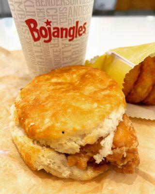 Not the full Bojangles experience but it'll have to do till next time.  Cajun Chicken Filet Breakfast Combo from #bojangles