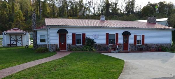 The guest rooms are located in the private Carriage House.