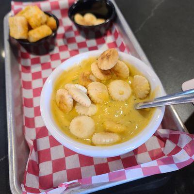 Broccoli cheese soups