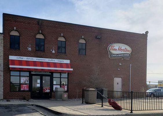 Storefront for Tim Horton's Dundee