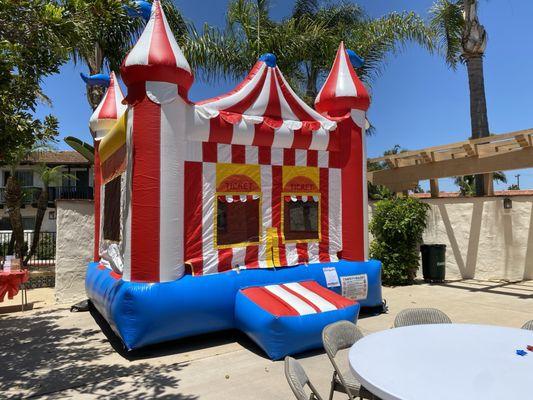 Carnival bounce house