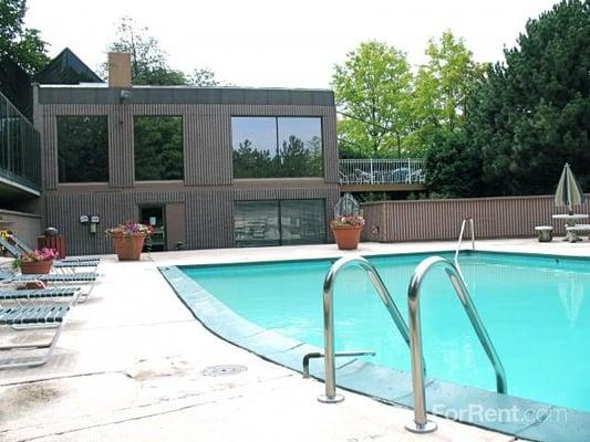 Gorgeous refreshing pool and amazing grilling deck for entertaining!