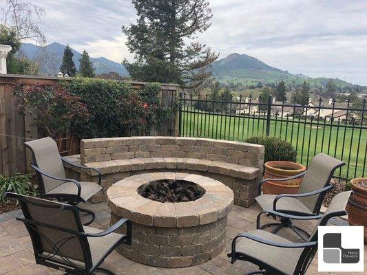 Sitting wall and fire pit with weston wall in Bella.