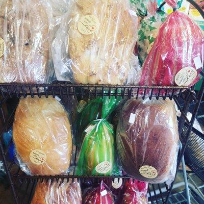 Vegan southern sourdough breads by local baker emperfect bakery. Original, apple pie, banana blueberry, cinnamon swirl and rosemary garlic