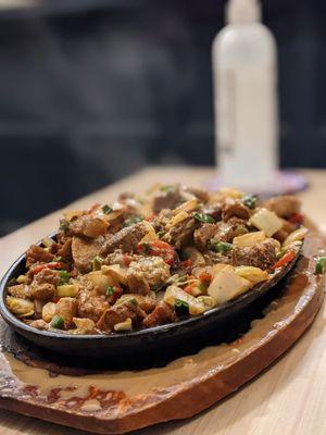 Sizzling sisig