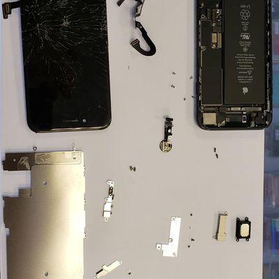 We fix all type of phones on the spot !!!