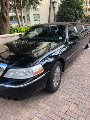 Limousine service and airport transportation