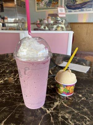 Very Berry Smoothie and Vanilla Gelato