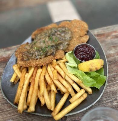 Vegan Jägerschnitzel (vegetarian, rating: 4/5)