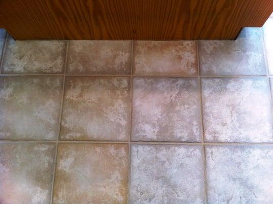 After picture: Tile is restored to its original "like new" condition!