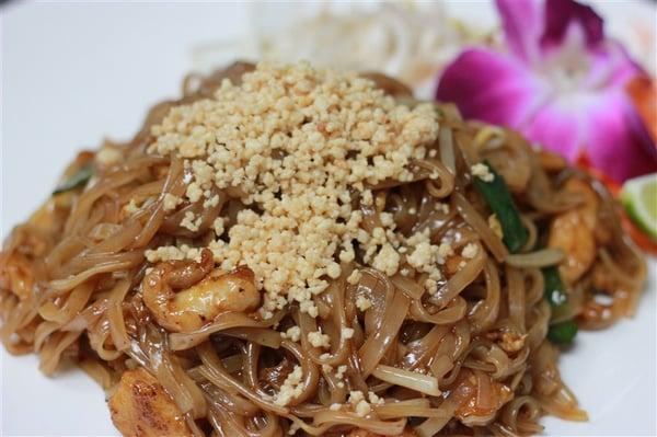 Pad Thai Noodle with Chicken