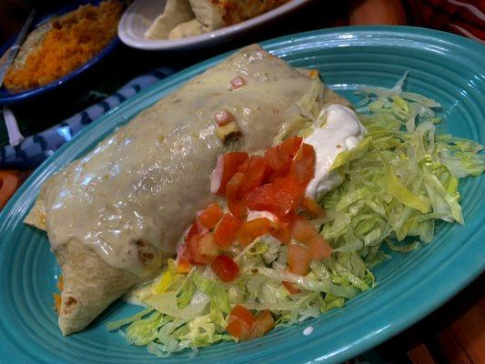 Look at this monster! Burrito Gigante