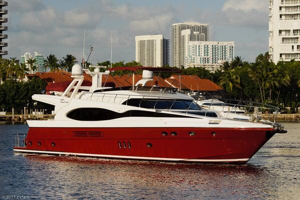 79' Dynacraft - 5 staterooms & jacuzzi