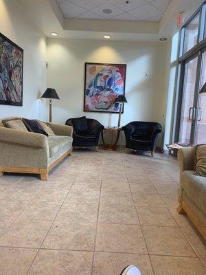 Inside Dr. Duane's office. Very comfortable and relaxing. Staff is awesome. Highly re