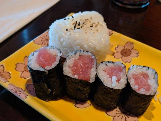 Tuna roll and sushi rice