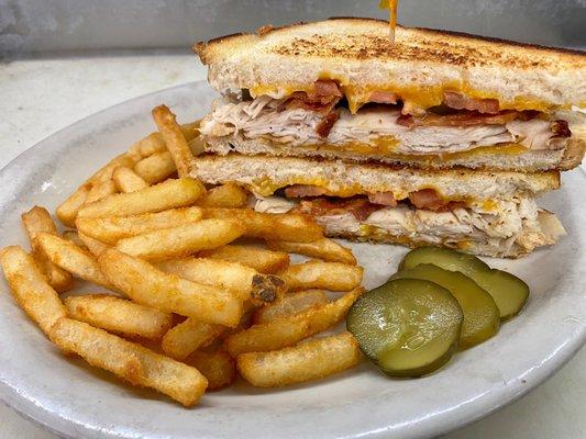 Turkey-Bacon-cheese Sandwhich