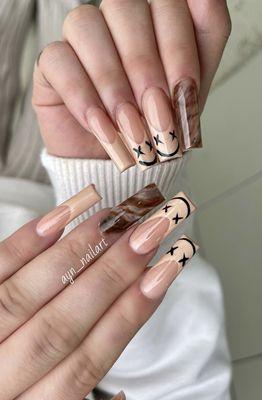 EV Nail Studio