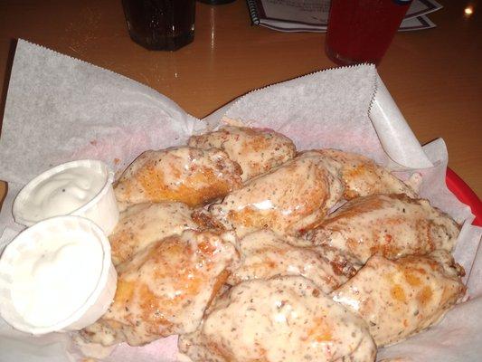 Parmesan garlic wings...got ranch but they were so good, I didn't need it.