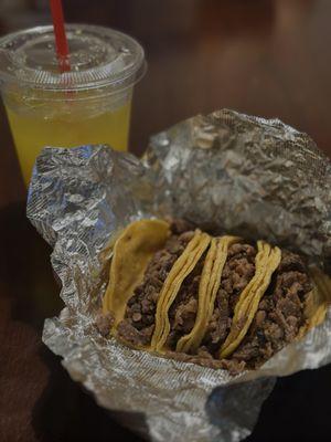 Tacos & Mariscos El Parque