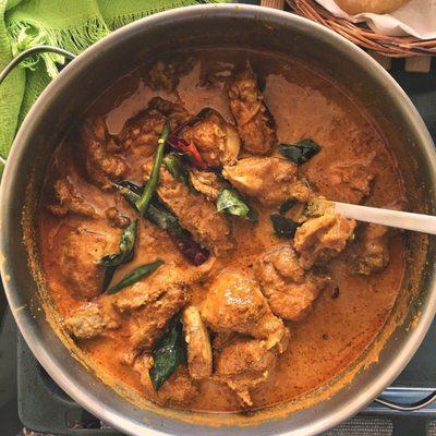 Chicken Varutharacha Curry