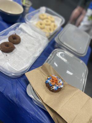 Doggy Donut Decorating