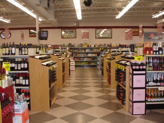 St Anthony Village Wine & Spirits