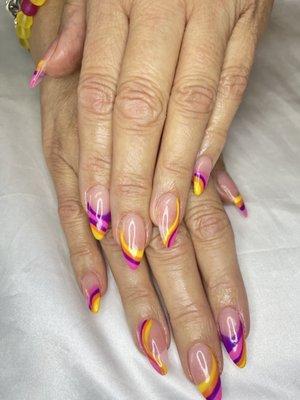 This is my custom dip and design by KD.....I AM LOVING MY NAILS!!