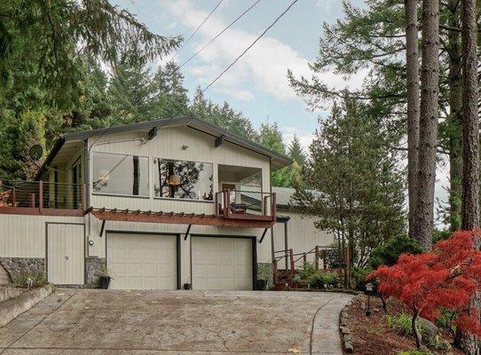 For sale: 4820 Sw 18th Pl PDX 97239