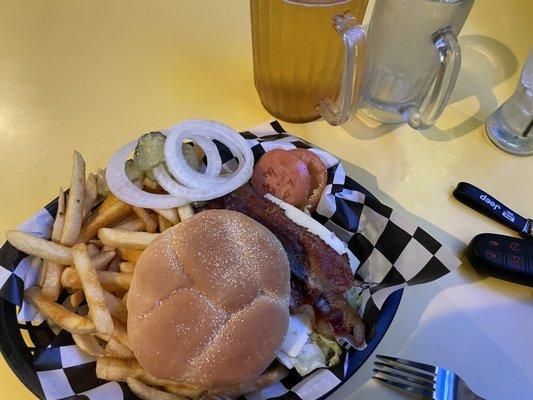 Tenderloin basket and a beer. Good price. Think cut (for better and for worse). Salty af fries but helps the beer go down.