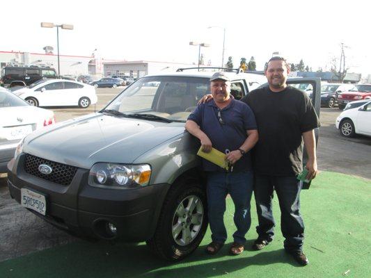 Congratulations to Mr. Alvarez for their Purchase of 2006 Ford Escape.