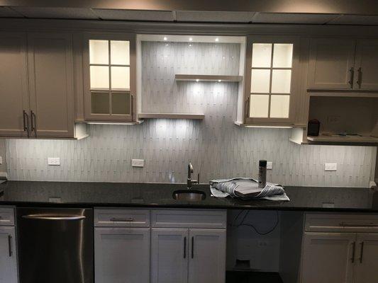 Under cabinet LED lights