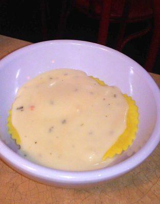 Kid's size cheese ravioli in alfredo