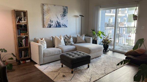 Living room so clean!!!