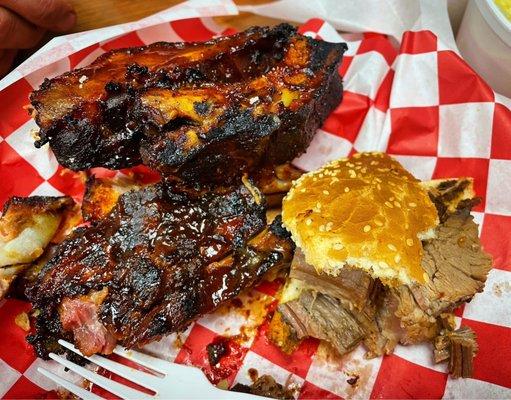 again I forgot to take the pic before eating it  , but the ribs were awesome and the brisket was  tasty!