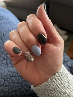 Short almond nails