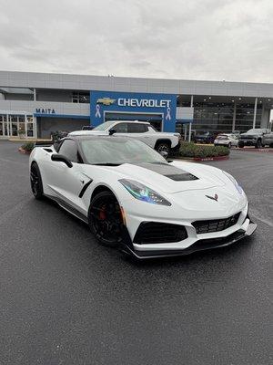 2015 Chevy Corvette collision repair and custom after market parts installations.