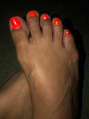 Gel pedicure just in time for Halloween