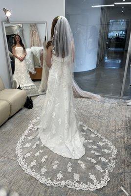 Dream on Bridal Outlet