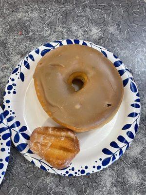 Maple glaze and donut hole