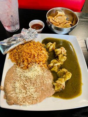 Camarones Chile Verde Plate