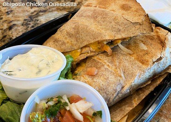 Love the food @ their Café! This Chipotle Chicken Quesadilla seems too good to be healthy!