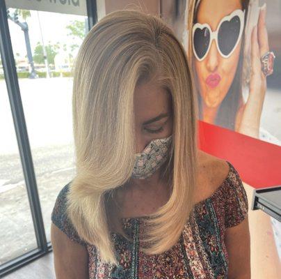 Classic Blonde Blow Out