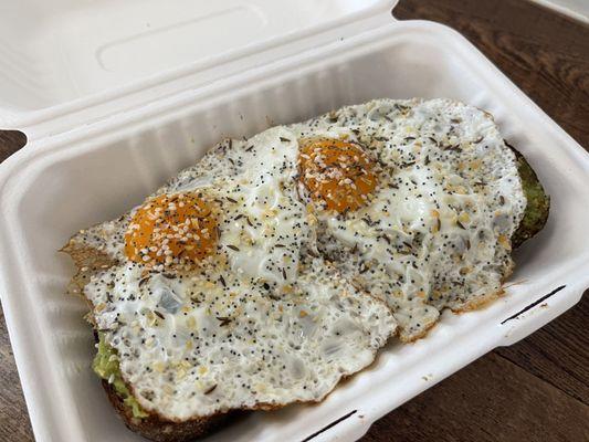 Eggy avo toast